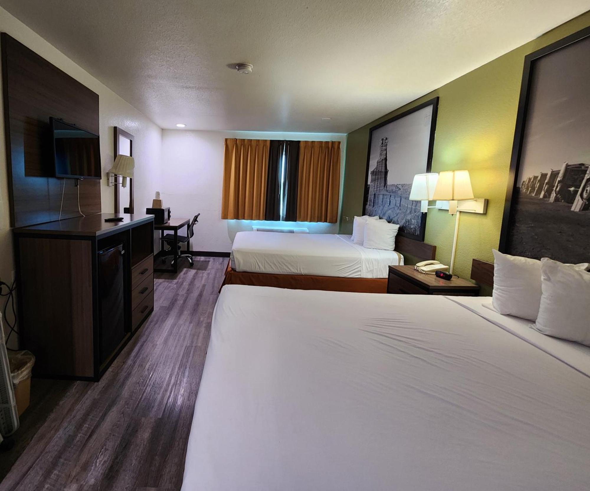 Super 8 By Wyndham Austin North/University Area Exterior photo